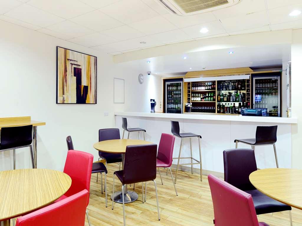 Travelodge London Euston Restoran gambar